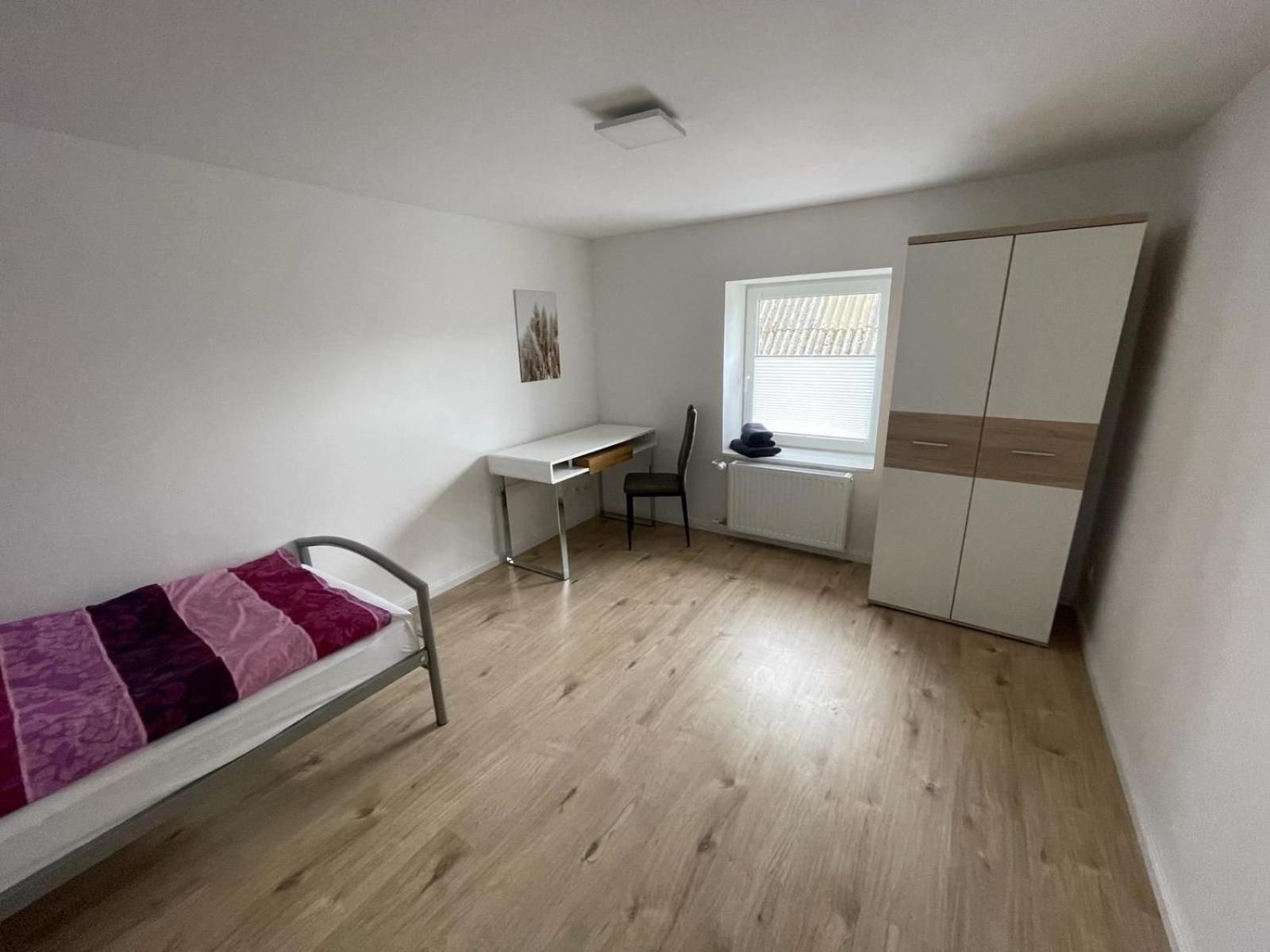 Gemuetliches Einzelzimmer In - Zentral Gelegen Ideal Fuer Monteuere U Reisende, Gemeinschaftsbad Nr 2